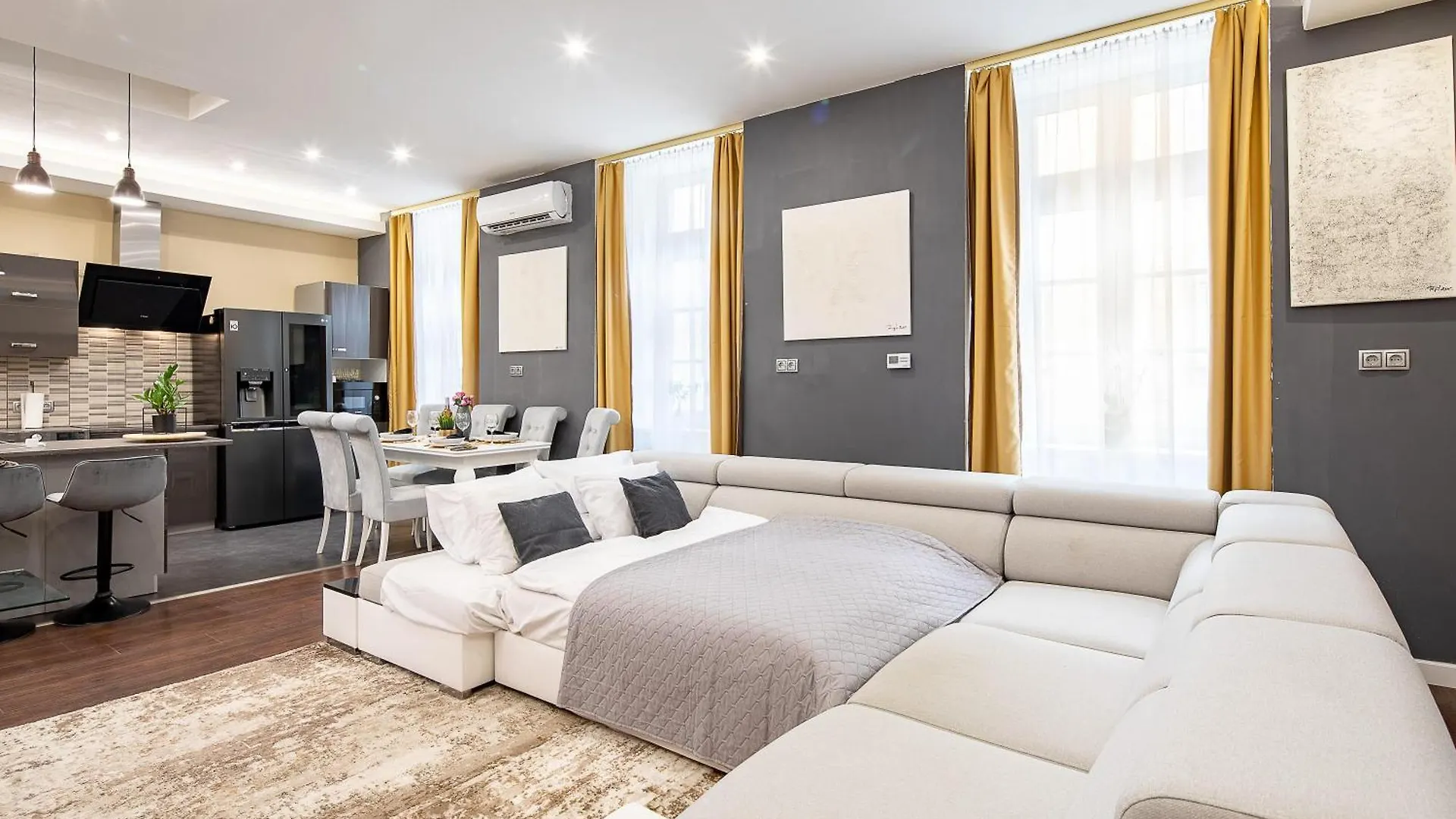 Huge Warm Luxury Apartment Budapest 0*,  Hungary