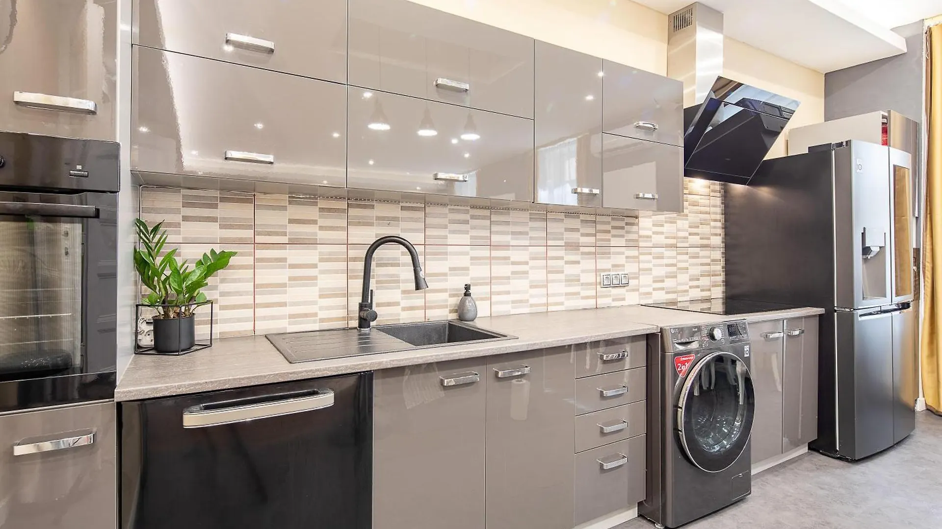 Huge Warm Luxury Apartment Budapest